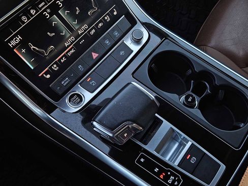 Used 2021 Audi Q7 3.0T Premium Plus image 20