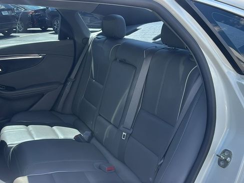 Used 2014 Chevrolet Impala LTZ FWD image 27