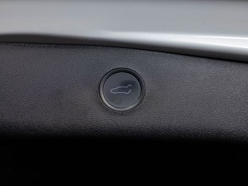 Used 2021 Tesla Model 3 Standard Range Plus image 22