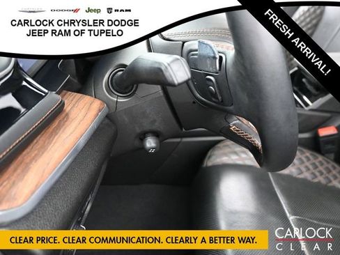 Used 2023 Jeep Grand Cherokee L Summit w/ Luxury Tech Group V image 18