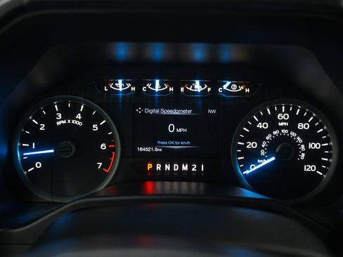 Used 2016 Ford F150 XLT w/ Equipment Group 302A Luxury AWD/4WD image 23