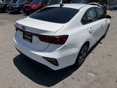 Used 2021 Kia Forte LXS FWD image 4