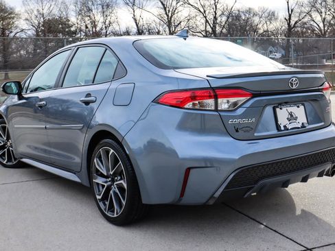 Used 2020 Toyota Corolla SE w/ SE Premium Package image 16