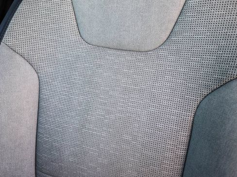 Certified 2025 Kia Niro FWD image 22