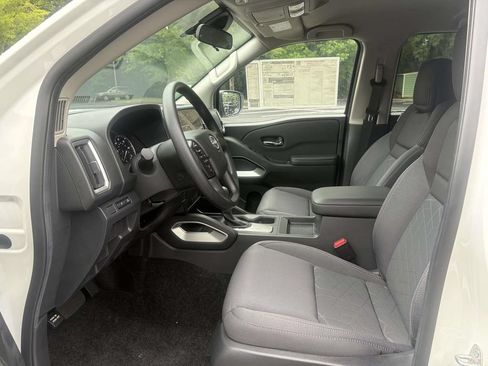 New 2026 Nissan Frontier SV w/ Tow Package RWD image 11
