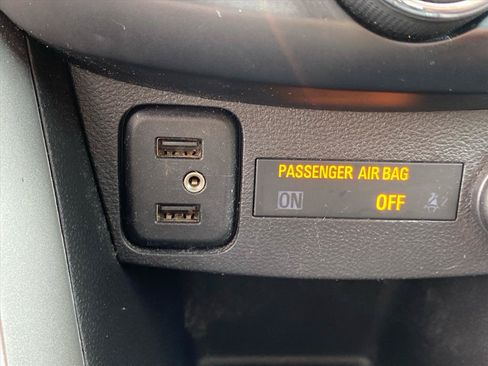 Used 2019 Chevrolet Trax LT AWD/4WD image 13