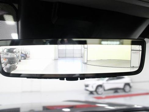 Used 2024 Toyota Tundra Limited image 3