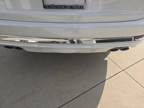 Certified 2024 Lincoln Aviator Black Label w/ Dynamic Handling Package AWD/4WD image 16
