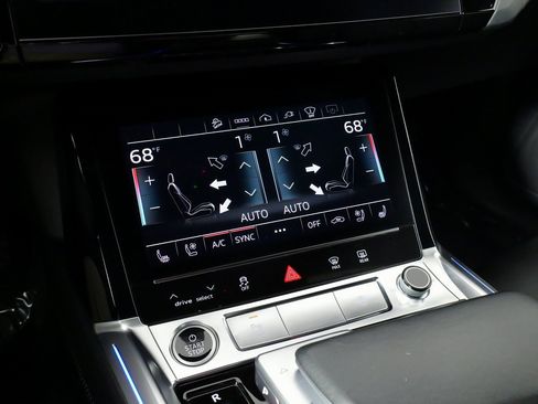 Used 2023 Audi e-tron Prestige w/ Prestige Package image 60