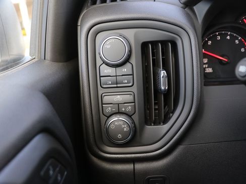 New 2026 Chevrolet Silverado 1500 Custom Trail Boss w/ LPO, Dark Essentials Package image 12