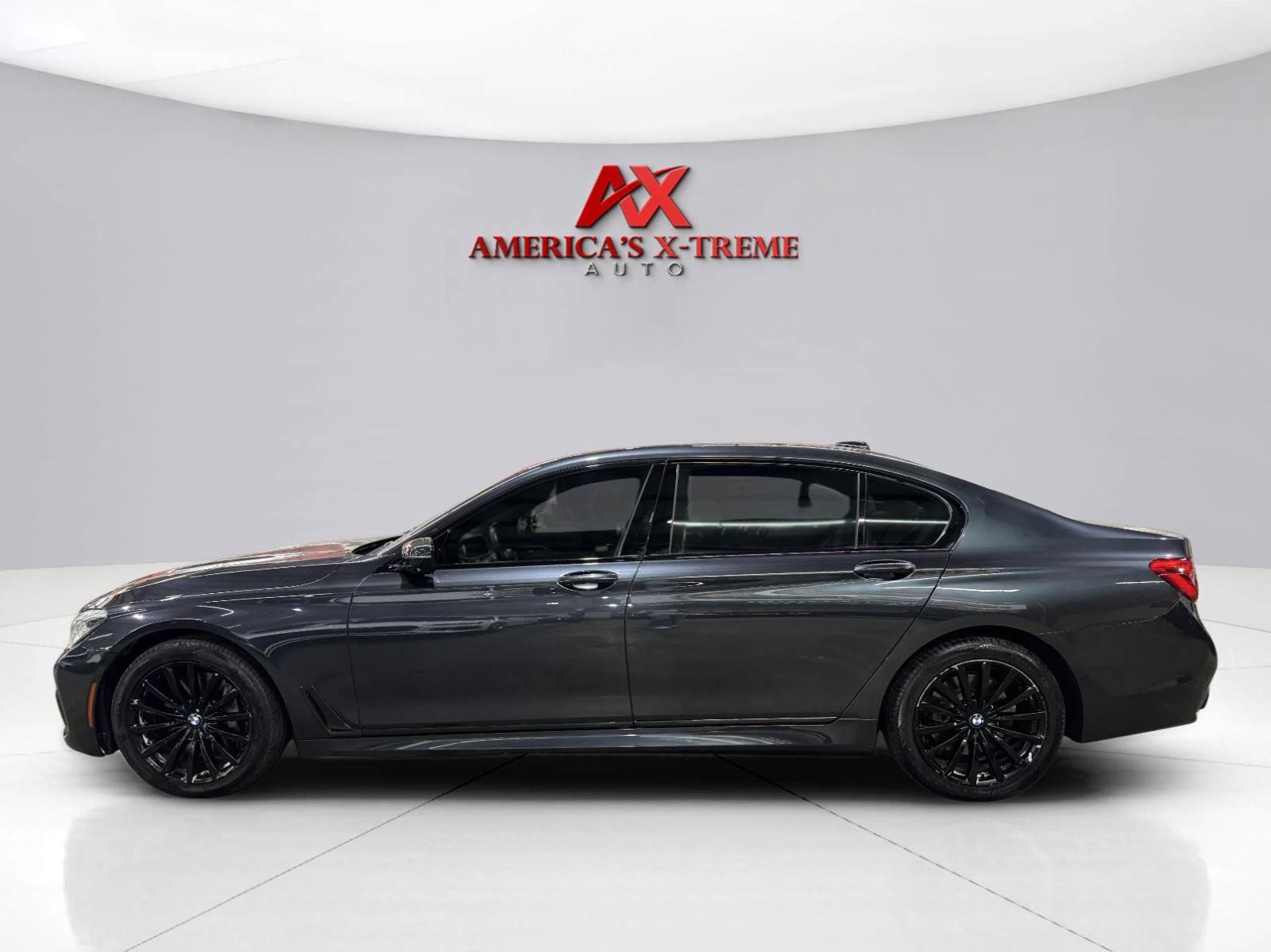 Used 2016 BMW 750i RWD image 4