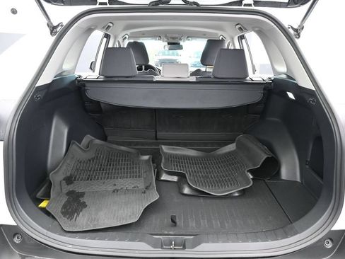 Used 2024 Toyota RAV4 XLE AWD/4WD image 33