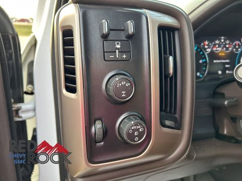 Used 2018 GMC Sierra 3500 Denali w/ Duramax Plus Package image 17