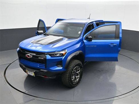 Used 2024 Chevrolet Colorado ZR2 w/ ZR2 Convenience Package III image 30