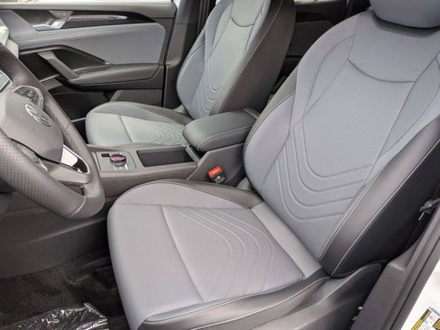 New 2026 Volkswagen Tiguan SE R-Line AWD/4WD image 23