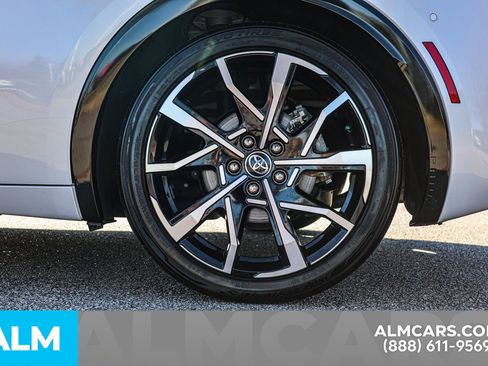 Used 2024 Toyota Prius Prime Premium w/ Advanced Technology Package image 17