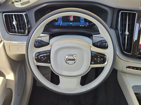 Used 2024 Volvo XC60 B5 Plus w/ Protection Package Premier image 36