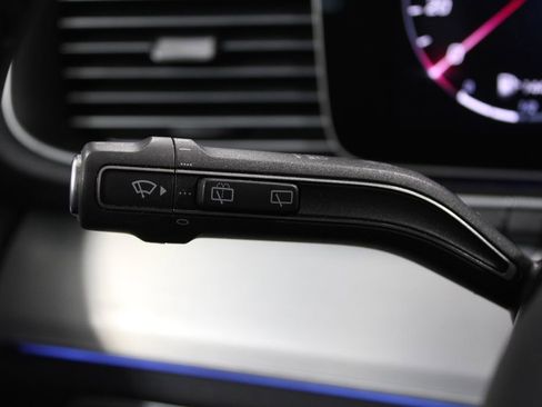 Used 2024 Mercedes-Benz GLE 450e 4MATIC image 38