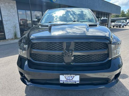 Used 2019 RAM 1500 Express w/ Wheel & Sound Group AWD/4WD image 10