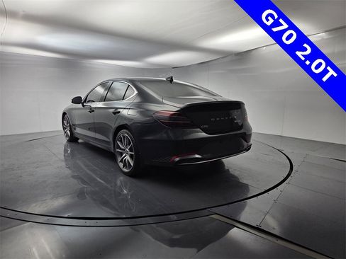 Used 2023 Genesis G70 2.0T image 9