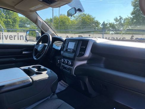 Used 2020 RAM 1500 Tradesman AWD/4WD image 19