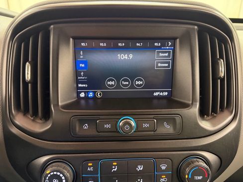 Used 2020 Chevrolet Colorado W/T w/ WT Convenience Package RWD image 25