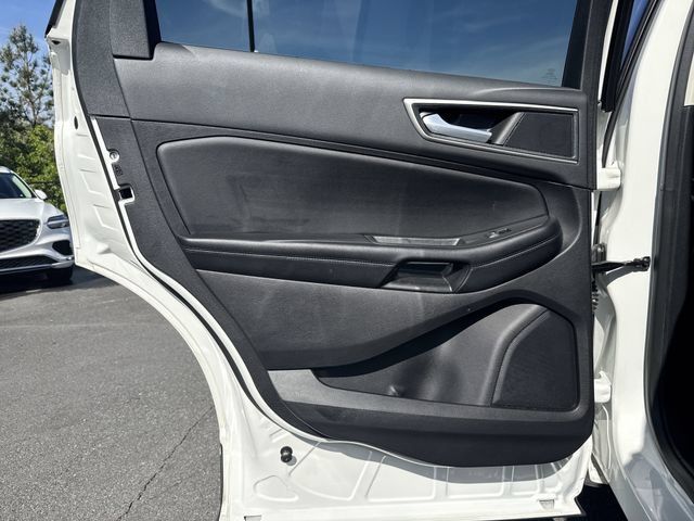 Used 2022 Ford Edge SEL w/ Convenience Package AWD/4WD image 24