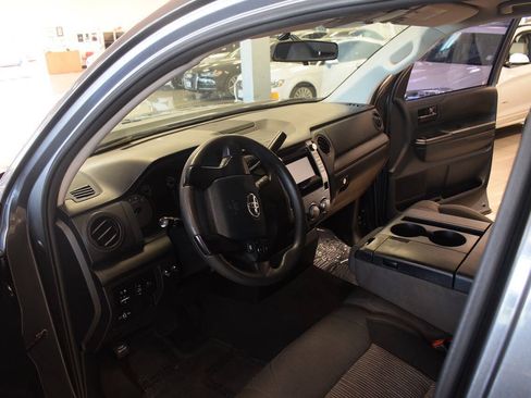 Used 2014 Toyota Tundra SR RWD image 8