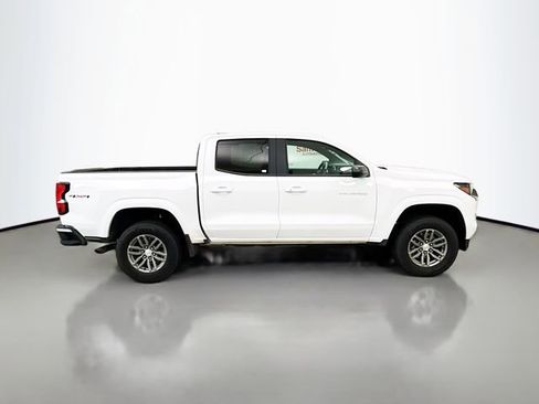 Used 2024 Chevrolet Colorado LT w/ LT Convenience Package image 11