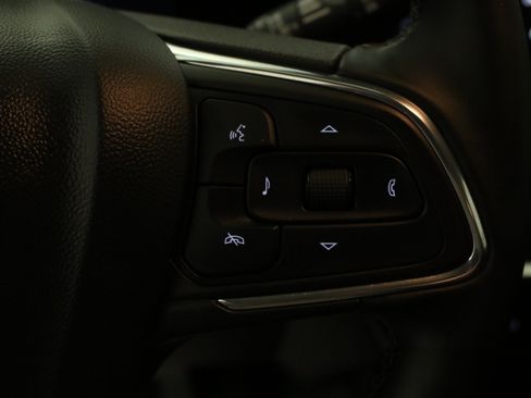 Certified 2026 Buick Encore GX Sport Touring w/ Comfort Package FWD image 17