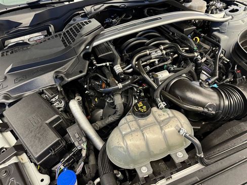 Used 2022 Ford Mustang Mach 1 w/ Mach 1 Handling Package RWD image 18