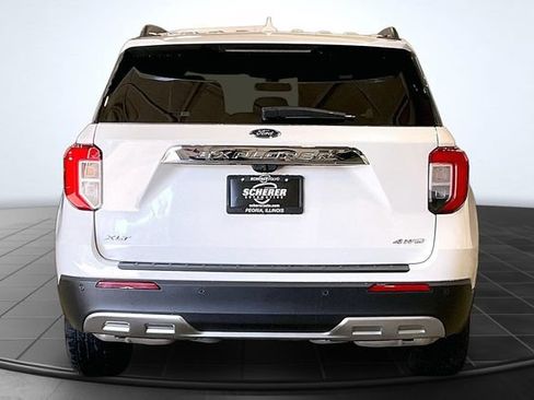 Used 2023 Ford Explorer XLT w/ Equipment Group 202A AWD/4WD image 4