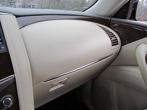 Used 2017 INFINITI QX80 2WD w/ Driver Assistance Package image 76