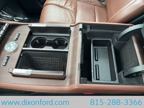 Used 2025 Lincoln Navigator Reserve AWD/4WD image 16