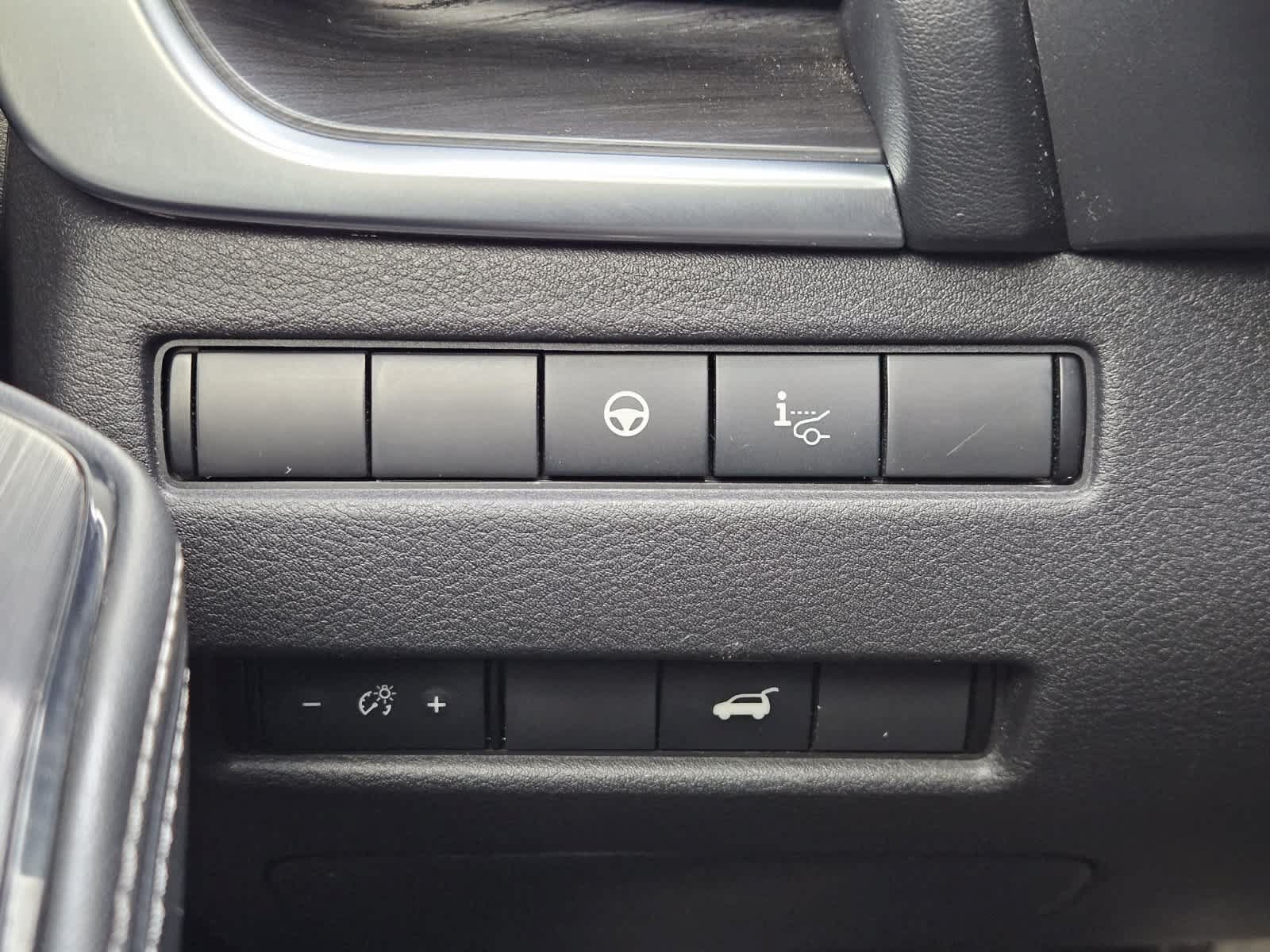 Used 2021 Nissan Rogue Platinum FWD image 21