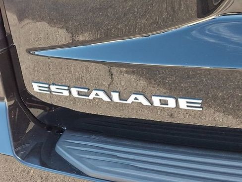 Certified 2023 Cadillac Escalade Premium Luxury AWD/4WD image 35
