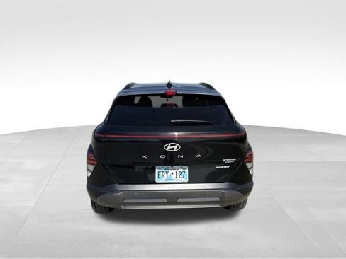 Used 2025 Hyundai Kona Limited AWD/4WD image 4