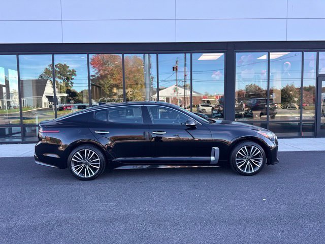 Used 2019 Kia Stinger AWD/4WD image 2
