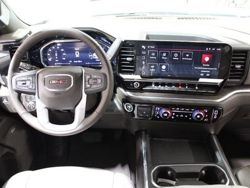 New 2026 GMC Sierra 2500 SLT w/ SLT Premium Package image 28