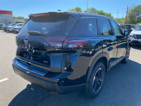 New 2026 Nissan Rogue SV image 7