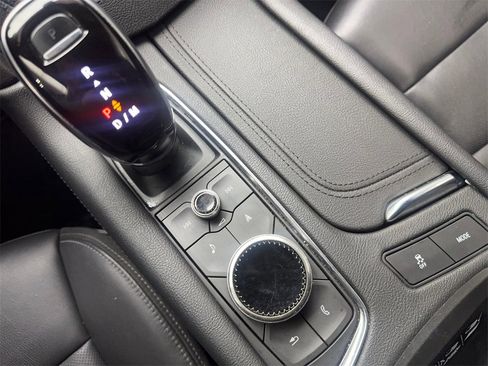 Used 2021 Cadillac XT6 Premium Luxury image 73