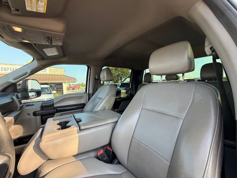 Used 2022 Ford F350 XL w/ Power Equipment Group image 21