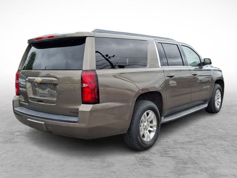 Used 2016 Chevrolet Suburban LT w/ Luxury Package AWD/4WD image 6