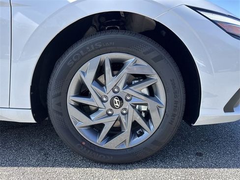 New 2026 Hyundai Elantra Blue image 12