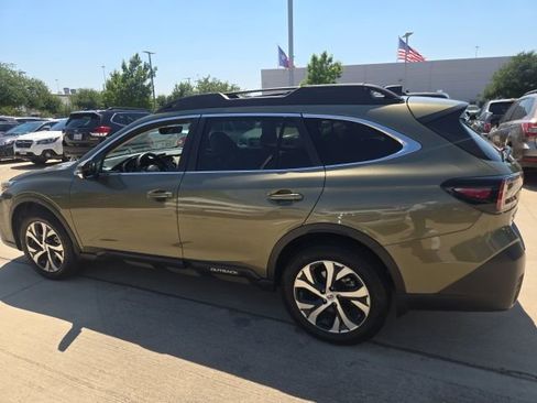 Used 2022 Subaru Outback Limited w/ Popular Package #2 AWD/4WD image 5