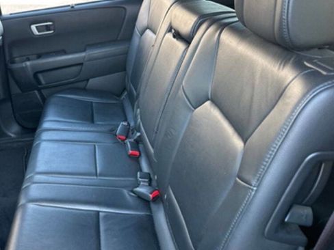 Used 2013 Honda Pilot Touring image 9