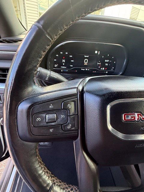 Used 2022 GMC Yukon AT4 w/ Technology Package AWD/4WD image 15
