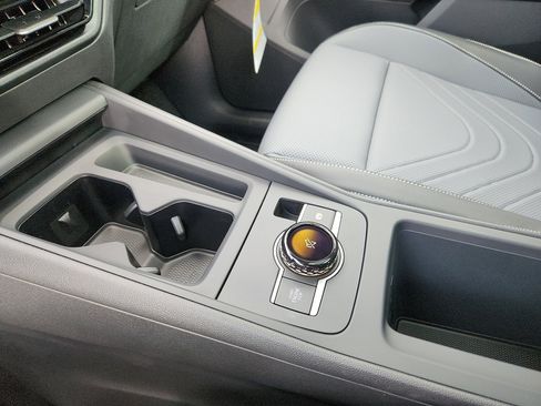 New 2026 Volkswagen Tiguan SE image 20