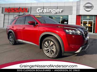 Used 2022 Nissan Pathfinder SV w/ SV Premium Package