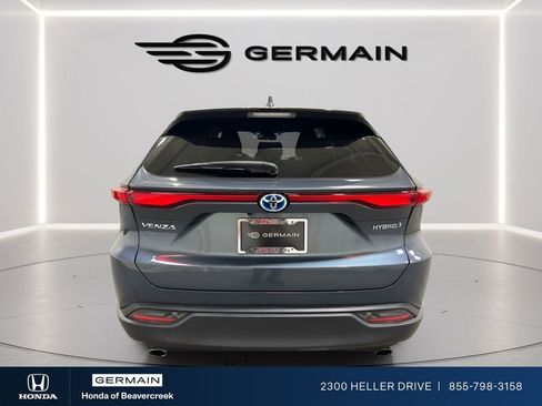 Used 2021 Toyota Venza LE image 6